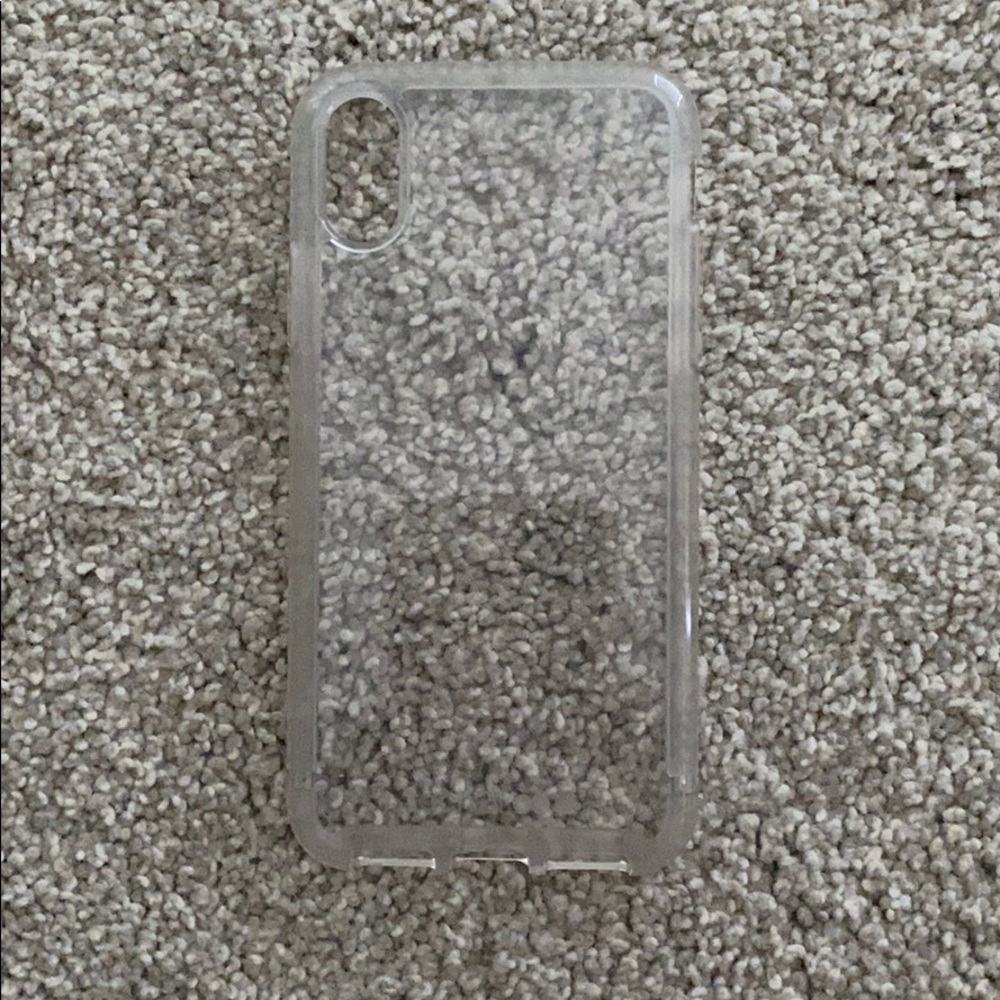 iPhone XS tech21 clear case